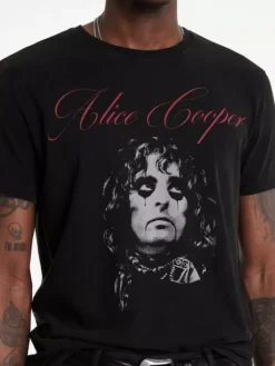 Graphic Tees><noscript><img width=