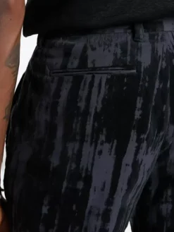 Jeans & Pants><noscript><img width=