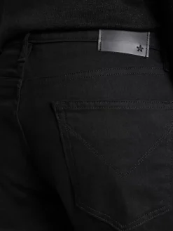 Jeans & Pants><noscript><img width=