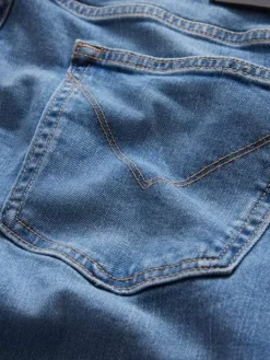 Jeans & Pants><noscript><img width=