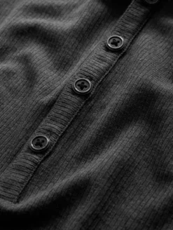 Henleys><noscript><img width=
