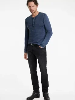 Henleys|Sweaters><noscript><img width=