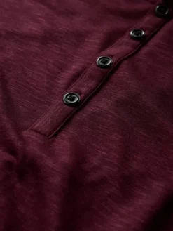 Henleys><noscript><img width=