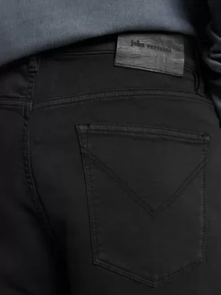 Jeans & Pants><noscript><img width=