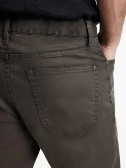 Jeans & Pants><noscript><img width=