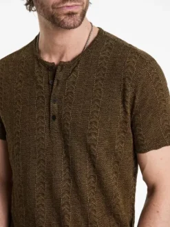 Henleys><noscript><img width=