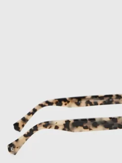 Eyewear><noscript><img width=