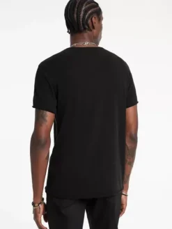 Graphic Tees><noscript><img width=