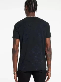Graphic Tees><noscript><img width=