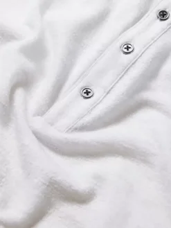 Tops><noscript><img width=