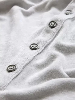 Henleys><noscript><img width=