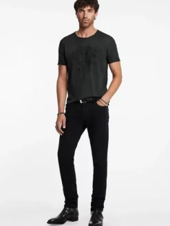 Graphic Tees><noscript><img width=