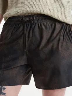 Jeans & Pants><noscript><img width=