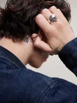 Jewelry>John Varvatos SKULL RING SILVER