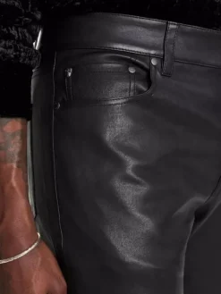 Pants><noscript><img width=