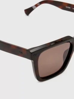 Eyewear><noscript><img width=