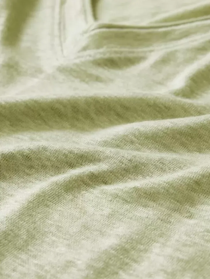 Tops>John Varvatos WOOSTER V-NECK CANTALOUPE