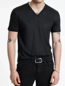 T-Shirts><noscript><img width=